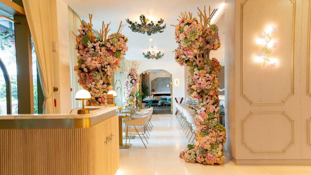 Rose Cafe & Restaurant